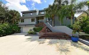 JUST LISTED! Siesta Key Waterfront Home at Riegels Landing