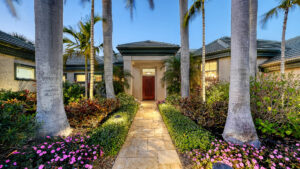 316 W Royal Flamingo Dr